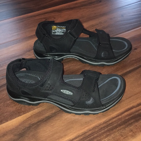 keen rialto 3 point sandals